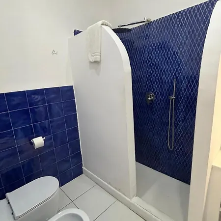 Ah Luxury Bed & Breakfast 4*